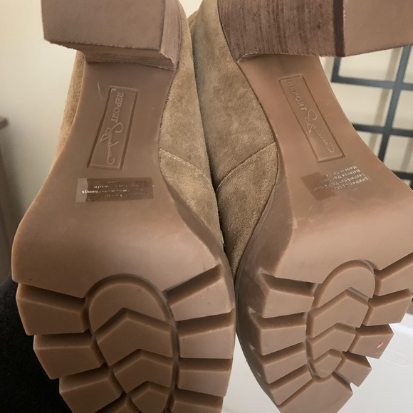 Tan Suede booties by Report Signature-Never Worn! - Picture 2 of 5